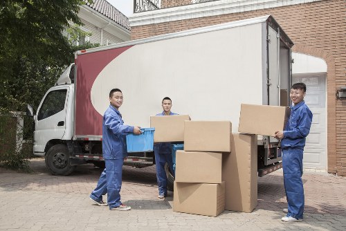 Safe loading of boxes and furniture into a van